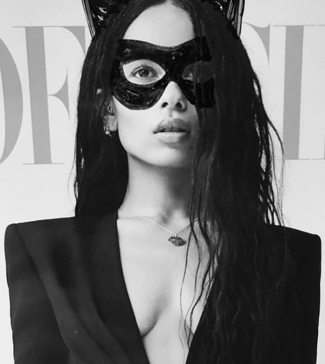 Cat woman is back! Congrats @zoeisabellakravitz ... Meow girl! 😻