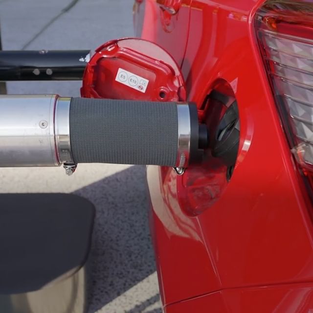 This gadget will help to get your gas into gear.
.
.
.
#car #cars #gas #gastation #gastank #carsofinstagram #carsofig #gadget #gadgets #cargadget #cargadgets #vehicle #wheels #robot #robotics.