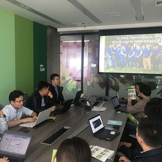 Great to see our China representative, Guangdong, visiting NavInfo in Beijing, explaining the TopoDOT solution to multiple departments! Great stuff Guangdong!⠀
⠀
#TopoDOT #pointclouds #china #data #extraction #geomatics #lidar #topography #CAD #lasersurveying.